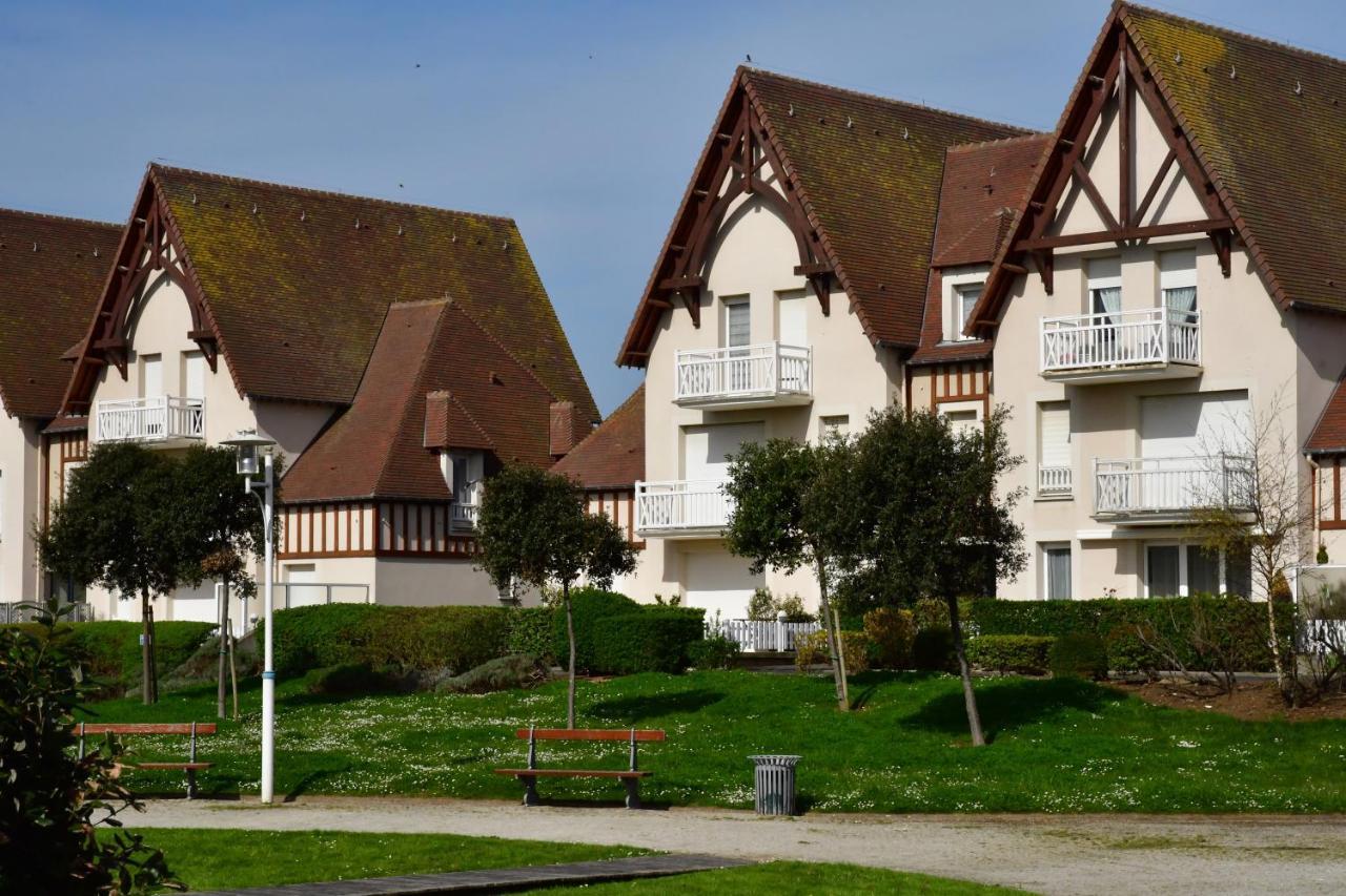 Appartement Au Pied De La Plage - Balcon - Parking Курсель-сюр-Мер Екстер'єр фото